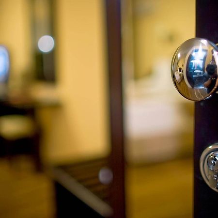 Hotel Astoria ألبا يوليا الغرفة الصورة