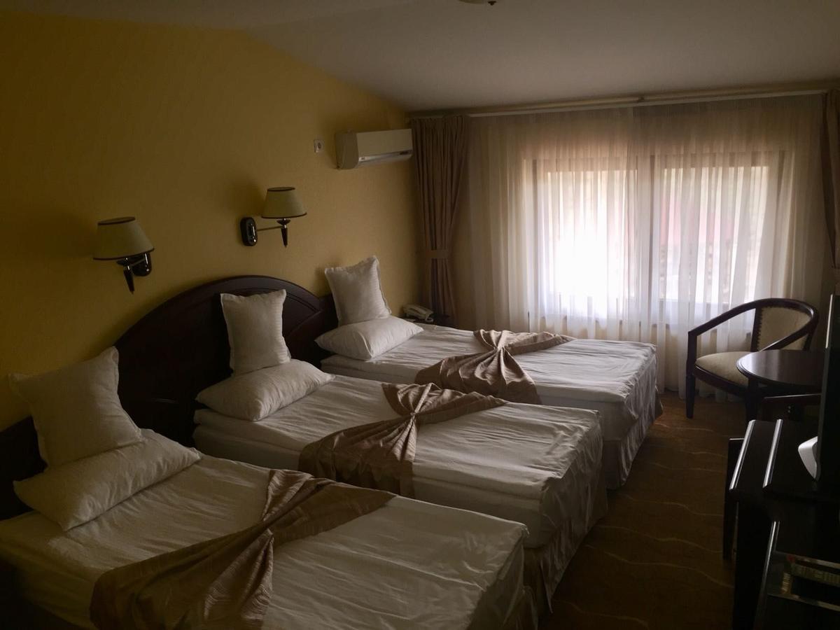 Hotel Astoria ألبا يوليا المظهر الخارجي الصورة