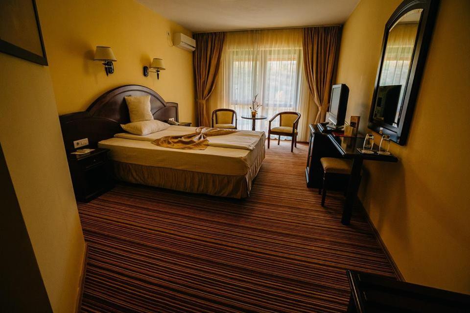 Hotel Astoria ألبا يوليا المظهر الخارجي الصورة