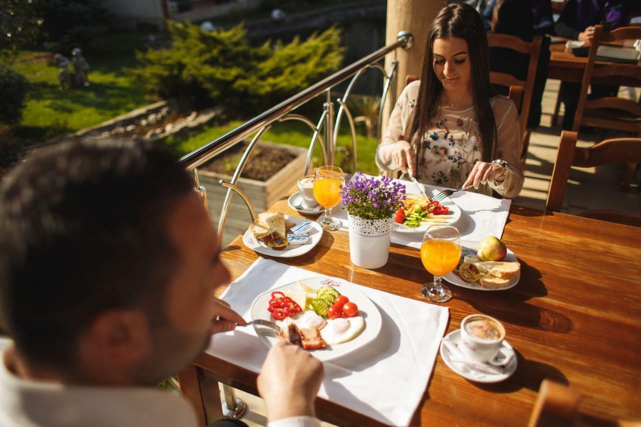 Hotel Astoria ألبا يوليا المظهر الخارجي الصورة
