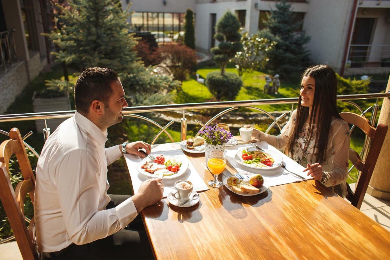 Hotel Astoria ألبا يوليا المظهر الخارجي الصورة